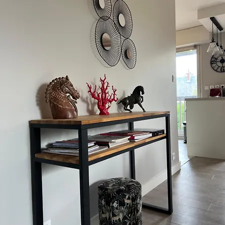 Avec Piscine, A 2 Min De La Daire *