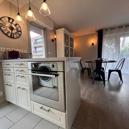 Résidence Avec Piscine, à 2 Min De La Appartement