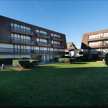 Avec Piscine, A 2 Min De La